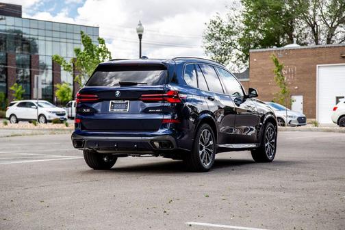 Tanzanite Blue II Metallic 2026 BMW X5 xDrive40i