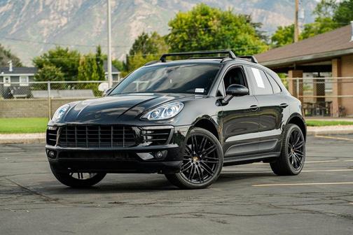 2017 Porsche Macan Base