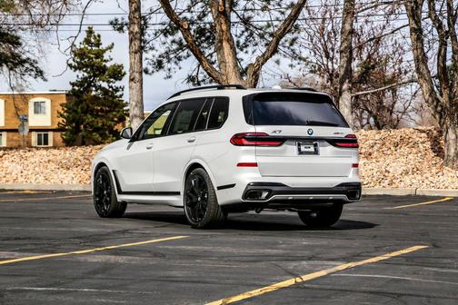 2026 BMW X7 xDrive40i
