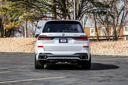 2026 BMW X7 xDrive40i
