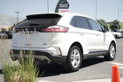 White 2020 Ford Edge SEL