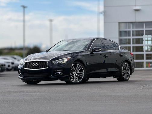Black Obsidian 2016 INFINITI Q50 3.0T Premium