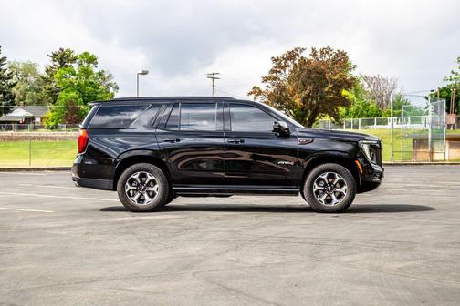 Onyx Black 2025 GMC Yukon 4WD AT4 Ultimate