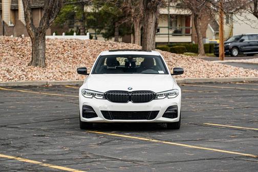 2021 BMW 330 xDrive