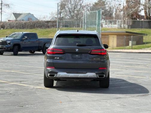 2023 BMW X5 xDrive40i