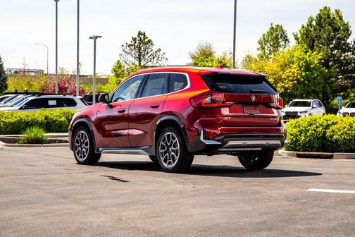 Vegas Red Metallic 2026 BMW X1 xDrive28i