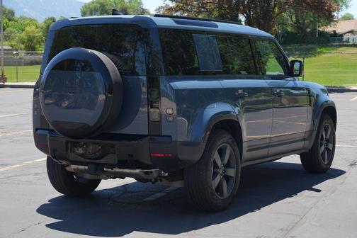 2026 Land Rover Defender P300 S