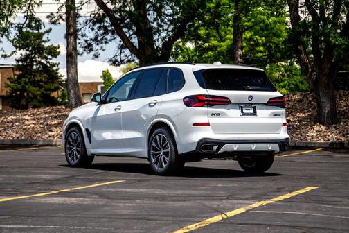 Alpine White 2026 BMW X5 xDrive40i