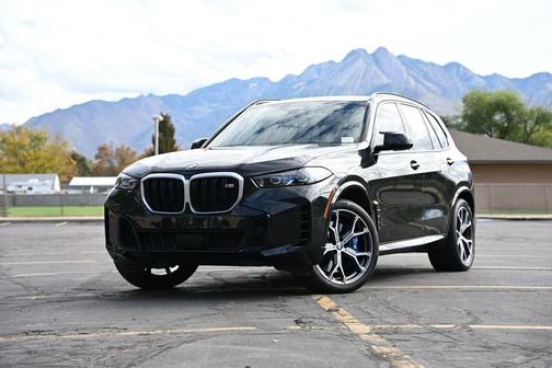 Black Sapphire Metallic 2024 BMW X5 M60i