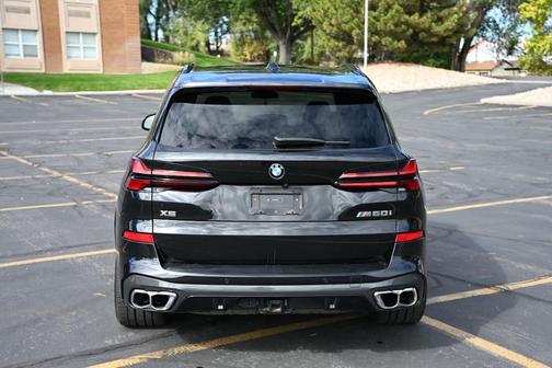 Black Sapphire Metallic 2024 BMW X5 M60i