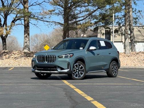 Cape York Green Metallic 2023 BMW X1 xDrive28i