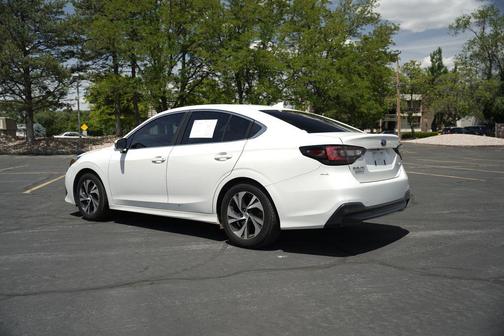 Crystal White Pearl 2021 Subaru Legacy Premium