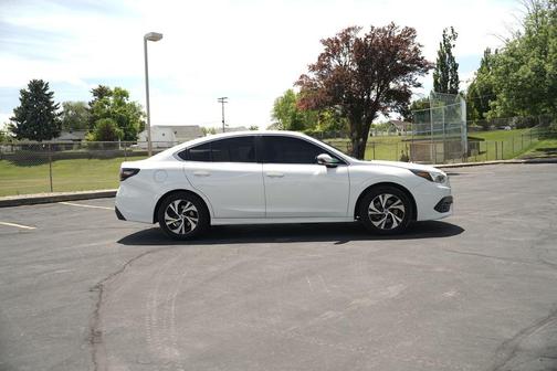 Crystal White Pearl 2021 Subaru Legacy Premium