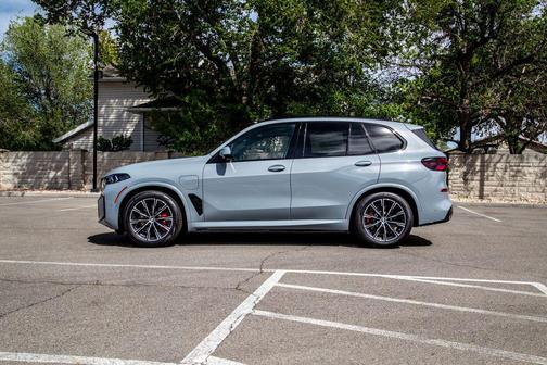 Brooklyn Grey Metallic 2026 BMW X5 PHEV xDrive50e