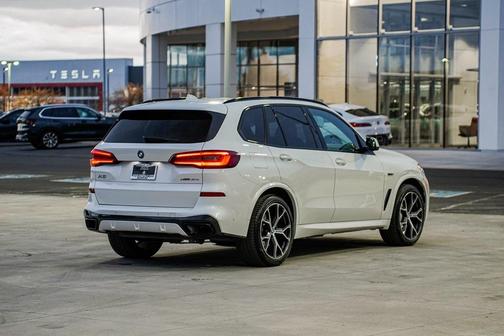 2022 BMW X5 PHEV xDrive45e
