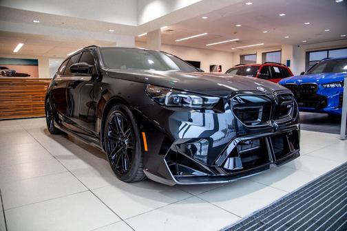 Black Sapphire Metallic 2026 BMW M5 Base