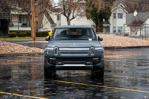 2024 Rivian R1T Adventure
