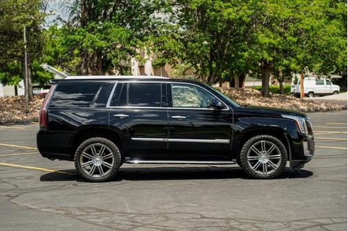 2015 Cadillac Escalade Luxury