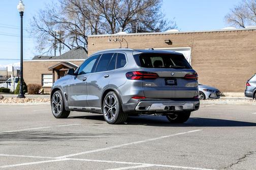 2026 BMW X5 PHEV xDrive50e