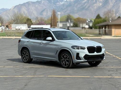 Gray Metallic 2023 BMW X3 xDrive30i