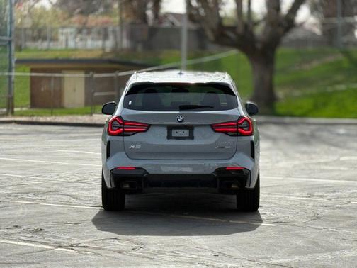 Gray Metallic 2023 BMW X3 xDrive30i