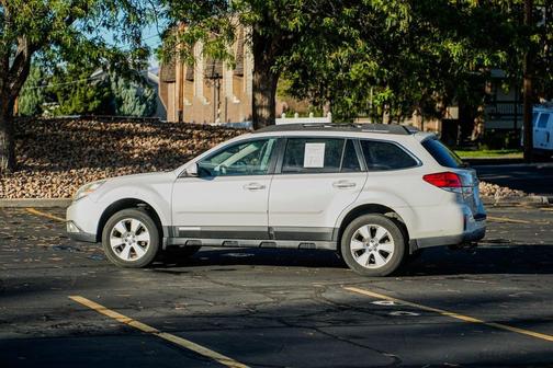 2011 Subaru Outback 2.5 i Premium