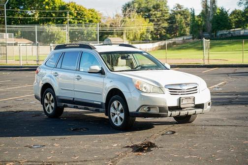 2011 Subaru Outback 2.5 i Premium