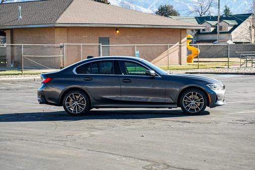 2019 BMW 330 xDrive