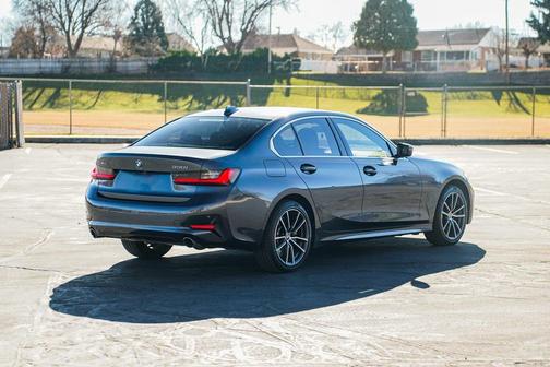 2019 BMW 330 xDrive