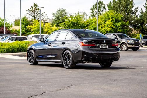 Black Sapphire Metallic 2026 BMW 330 xDrive