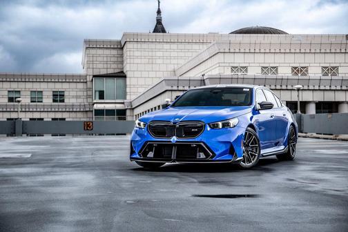 Special Order Color 2026 BMW M5 Base