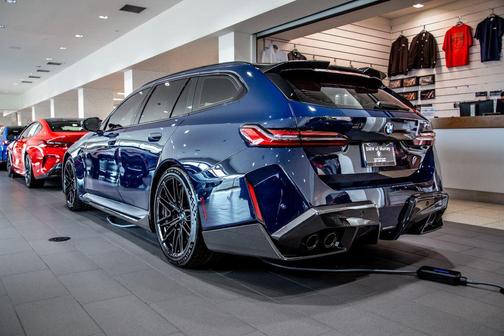 Special Order Color 2026 BMW M5 Base