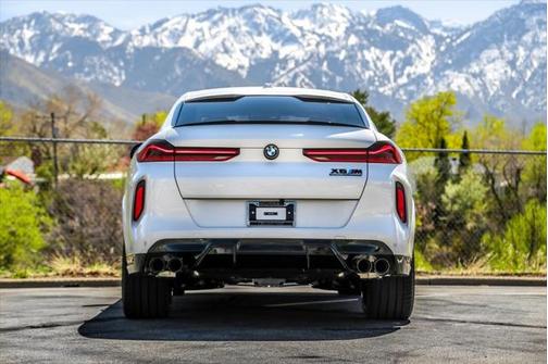 2025 BMW X6 M Base