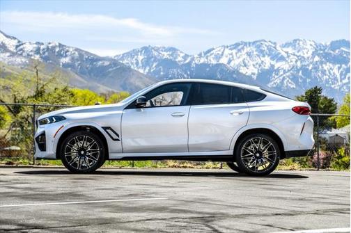 2025 BMW X6 M Base