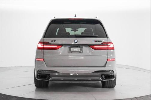 Gray 2021 BMW X7 M50i