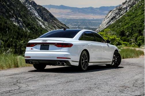 2023 Audi S8 4.0T