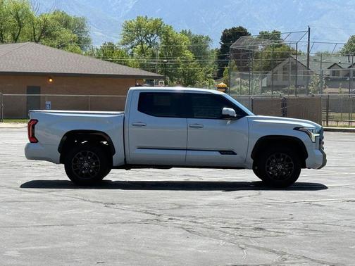 Wind Chill Pearl 2023 Toyota Tundra Platinum