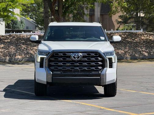 Wind Chill Pearl 2023 Toyota Tundra Platinum