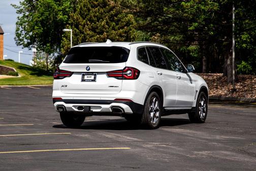 Alpine White 2023 BMW X3 xDrive30i
