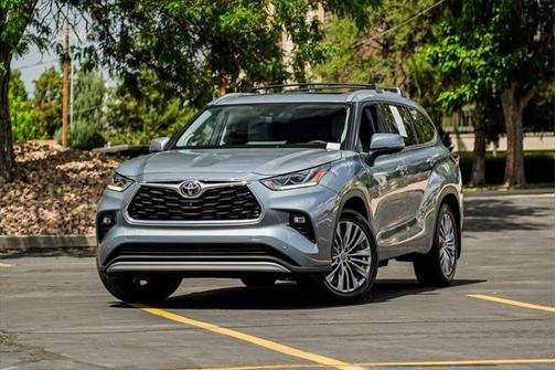 2023 Toyota Highlander L