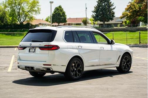 2023 BMW X7 xDrive40i