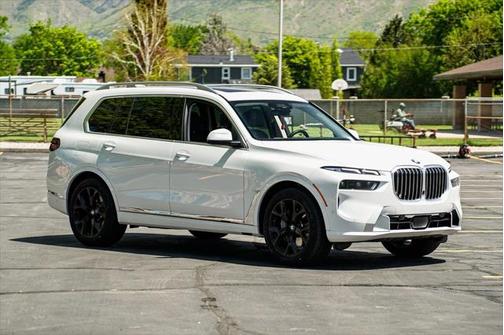 2023 BMW X7 xDrive40i