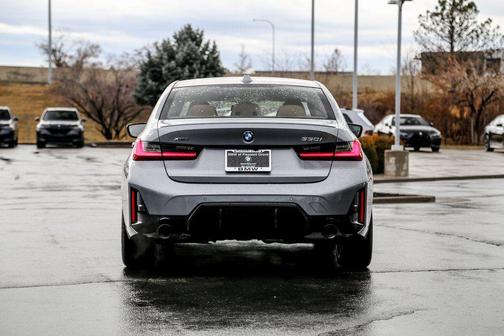 Skyscraper Grey Metallic 2026 BMW 330 xDrive NA
