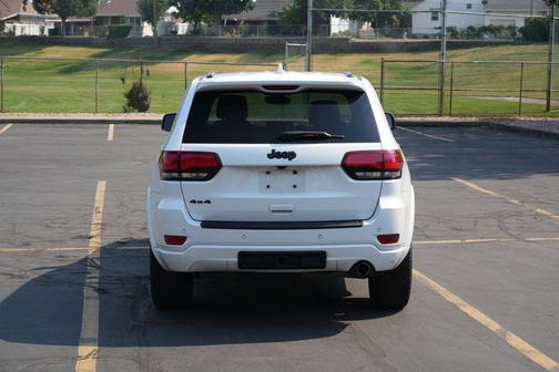 Bright White Clearcoat 2019 Jeep Grand Cherokee Altitude