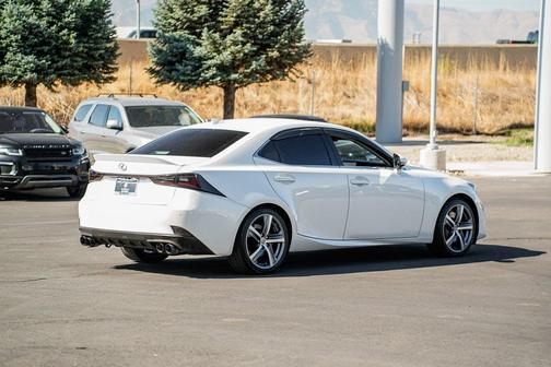 2018 Lexus IS 300 Base