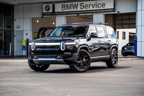 Midnight 2023 Rivian R1S Adventure