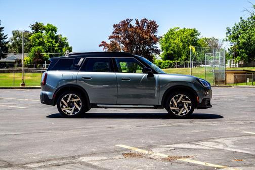 Green 2027 MINI Countryman Cooper S ALL4