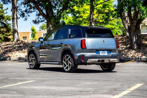 Green 2027 MINI Countryman Cooper S ALL4