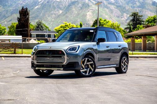 Green 2027 MINI Countryman Cooper S ALL4