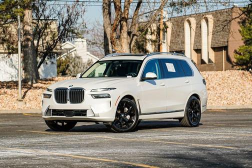 2023 BMW X7 xDrive40i